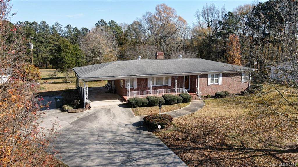 514 Lakeview Drive - Photo 1