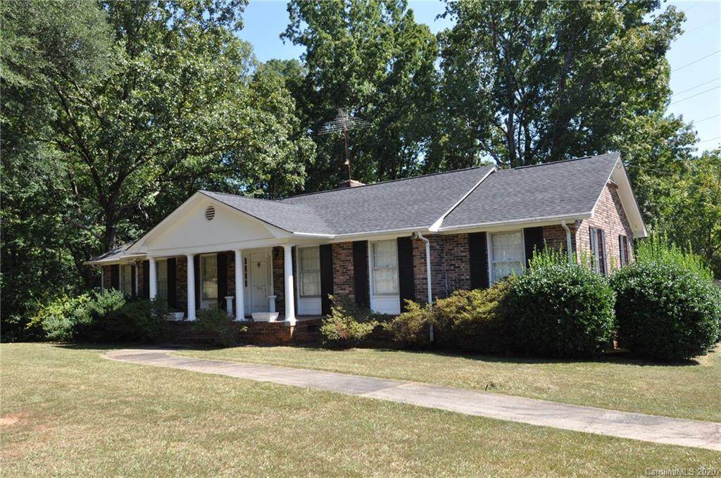 553 Penn Lake Drive - Photo 1