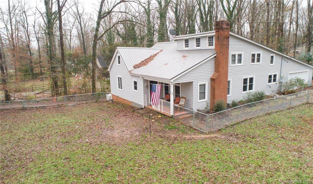 107 Overbrook Drive - Photo 1