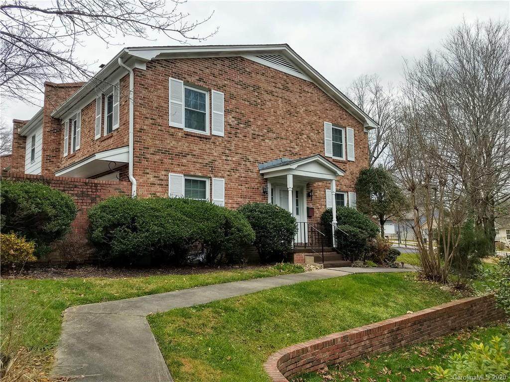 1409 Kensington Road - Photo 1