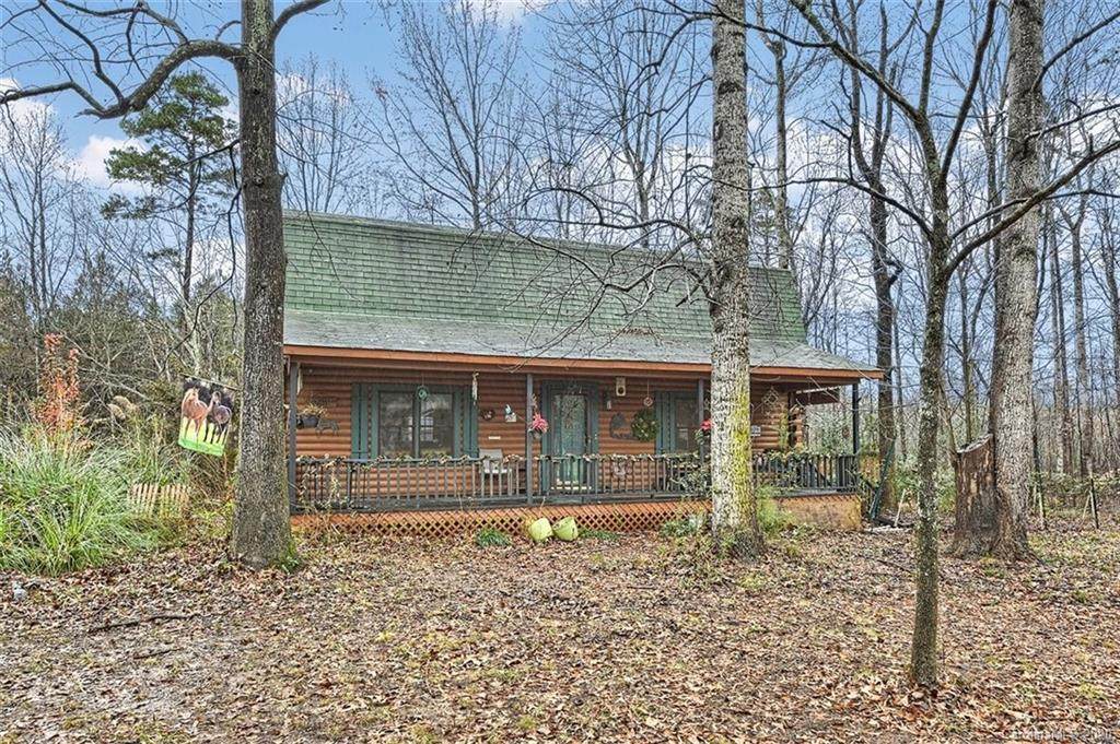 103 Foxworth Drive - Photo 1