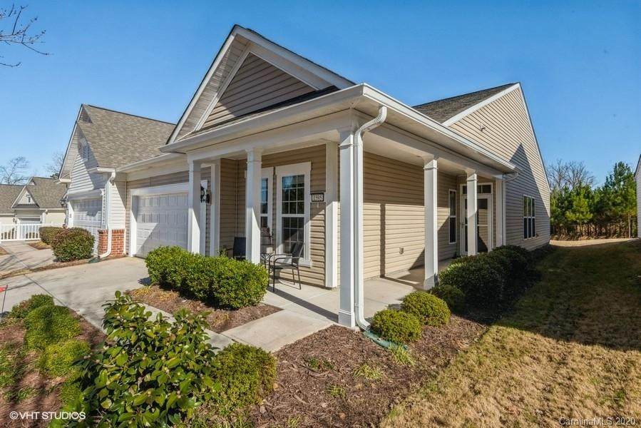 1595 River Bend Boulevard - Photo 1