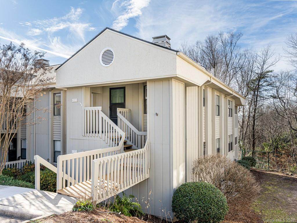 1506 Abbey Circle - Photo 1