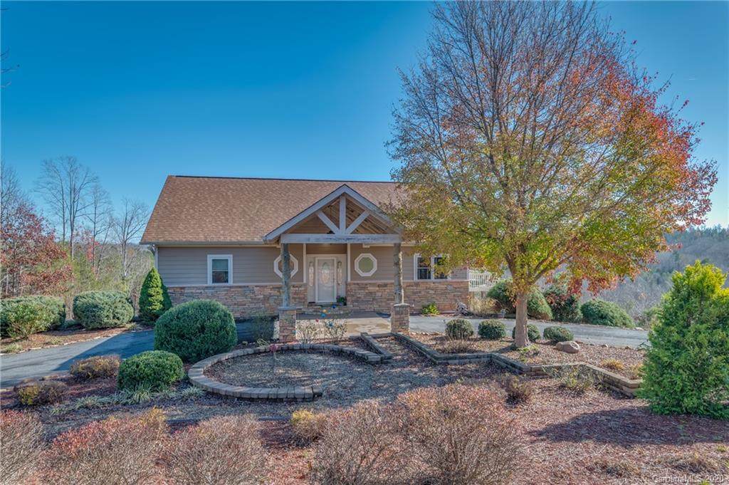294 Dakota Drive - Photo 1