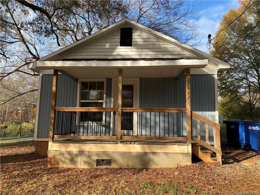 1442 School Street - Photo 1