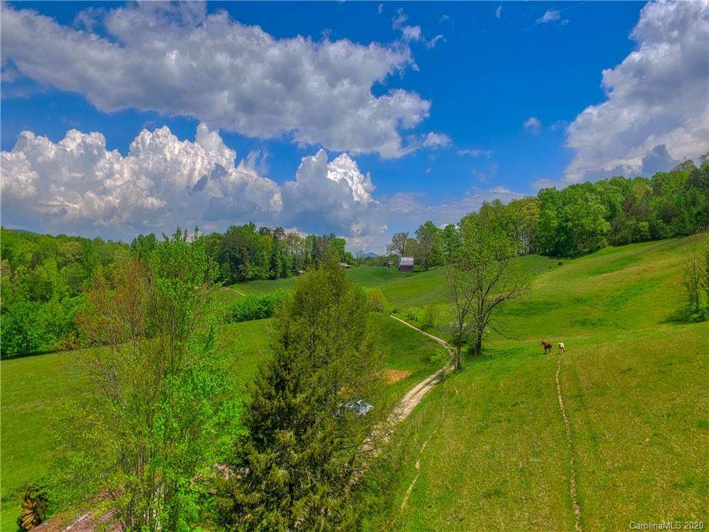 000 Ramble Lane - Photo 1