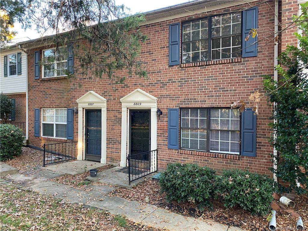 8809 Hunter Ridge Drive - Photo 1