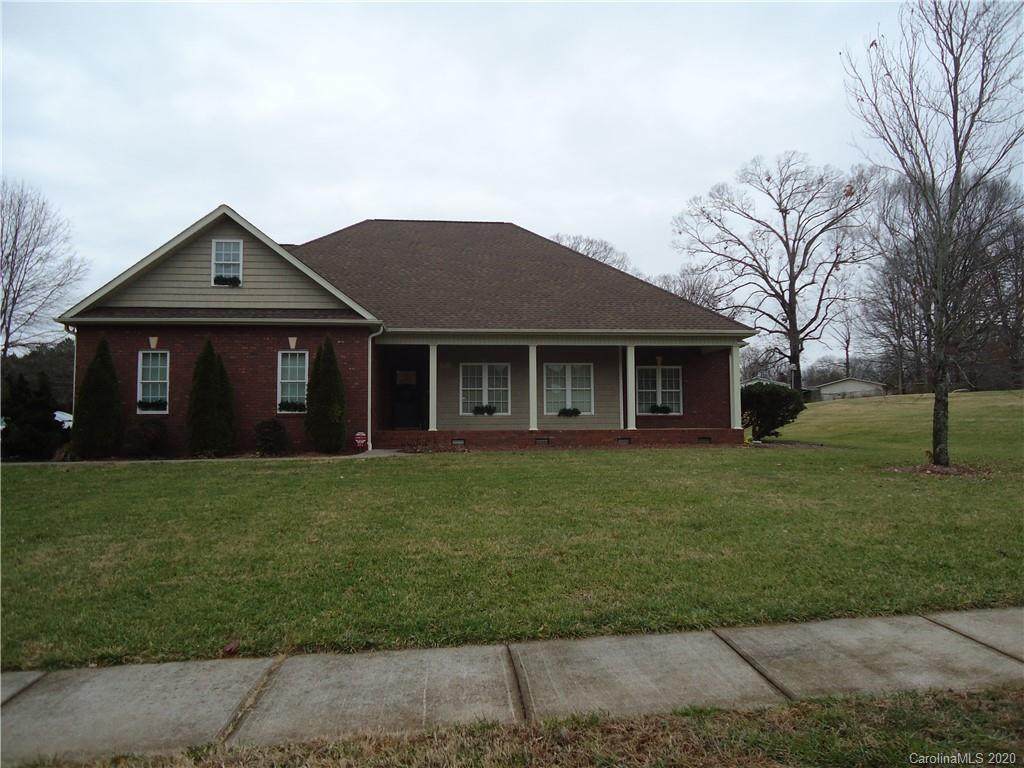 301 Macon Drive - Photo 1