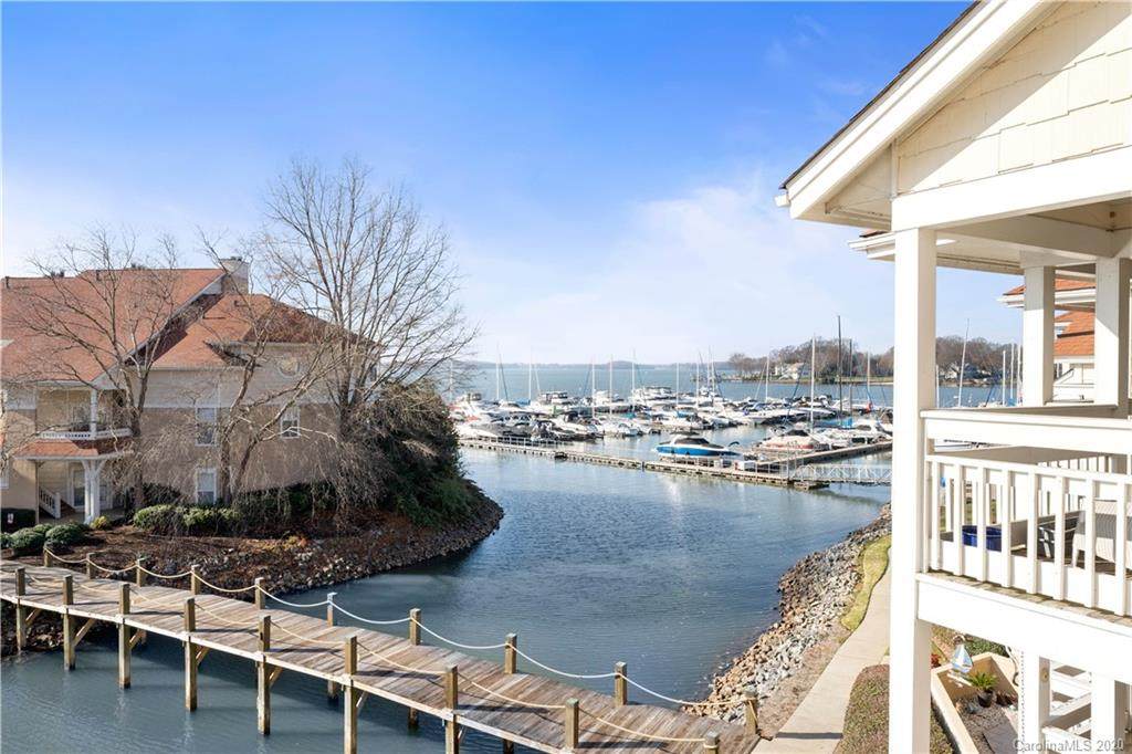 18015 Kings Point Drive - Photo 1