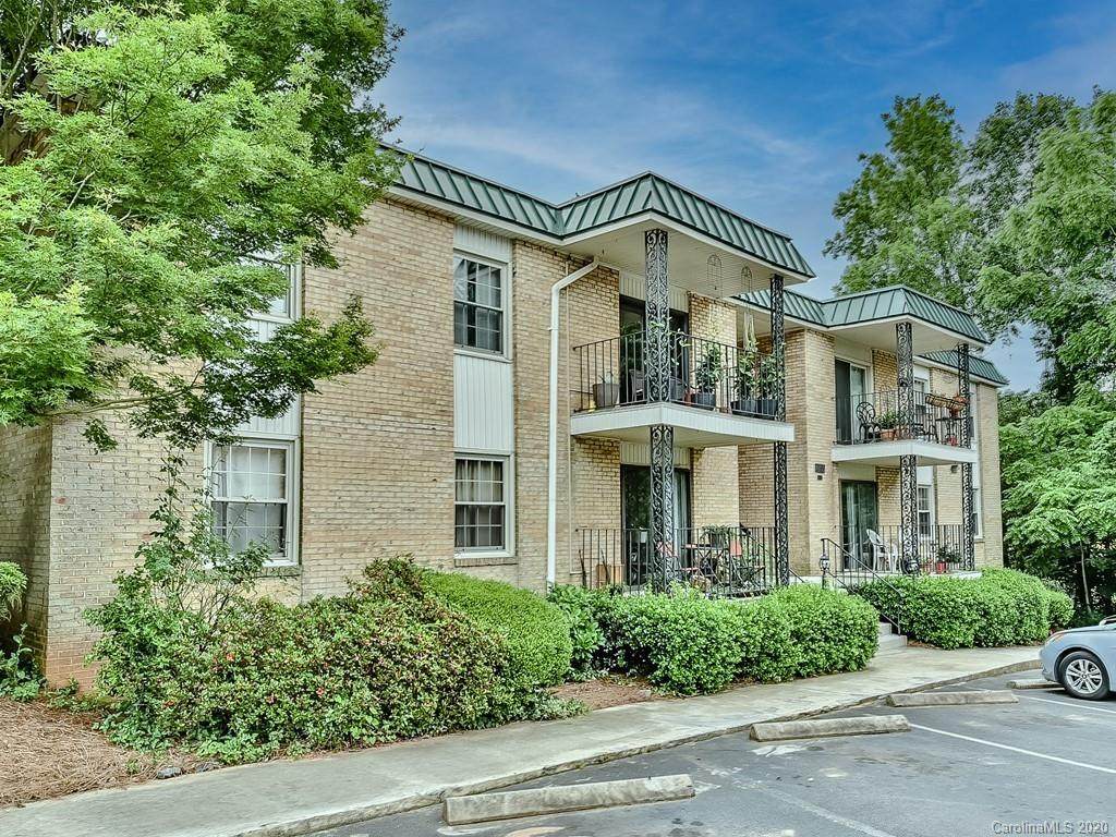 4755 Hedgemore Drive - Photo 1