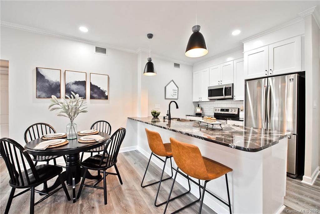 224 Poplar Street - Photo 1