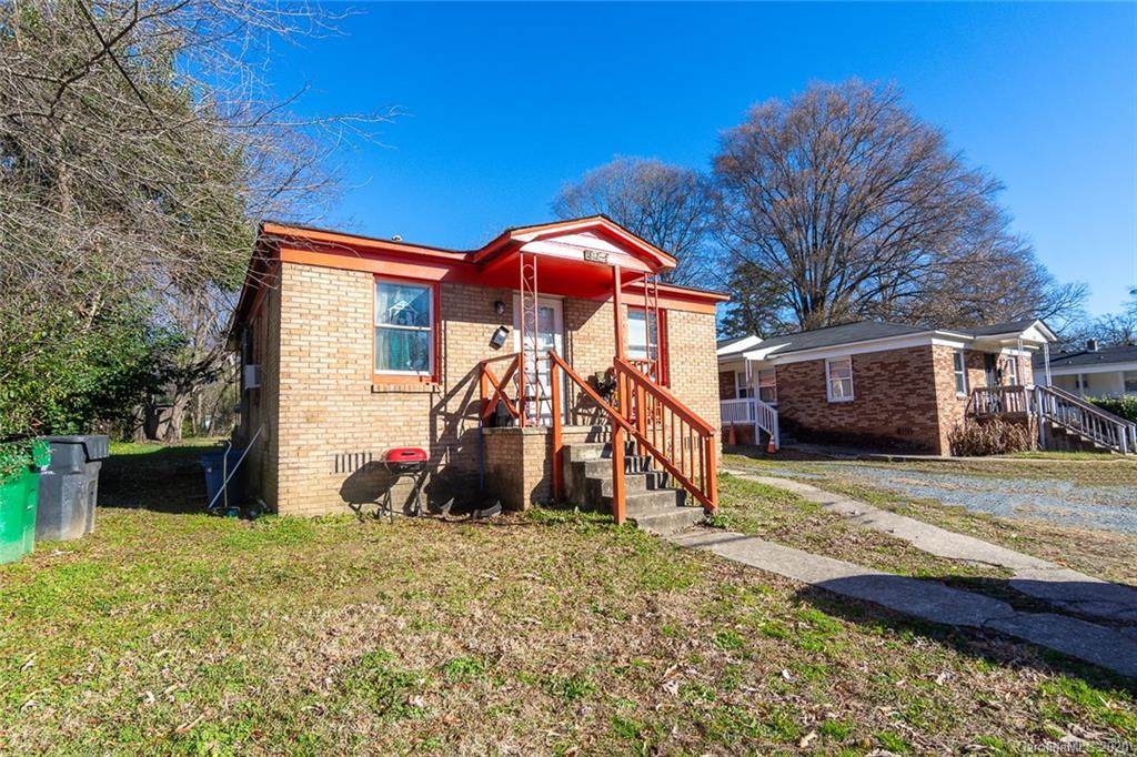 1812 Catherine Simmons Avenue - Photo 1