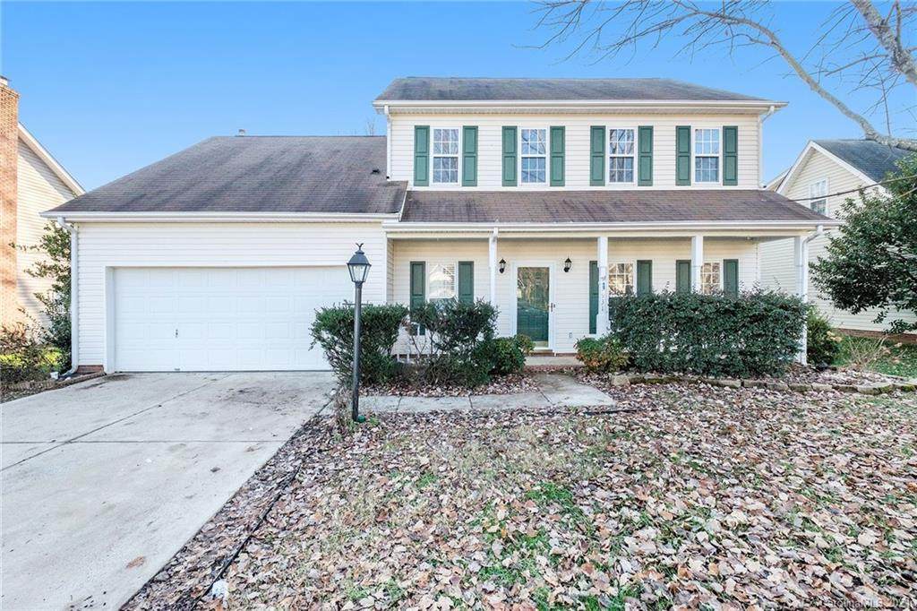 3931 Huntmeadow Drive - Photo 1
