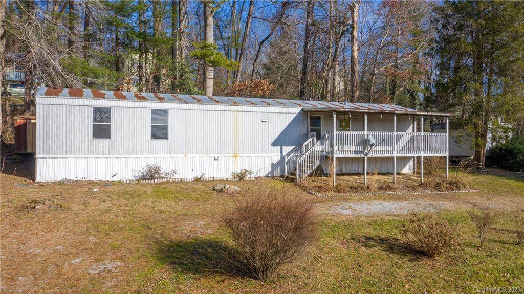55 Carolina Circle - Photo 1