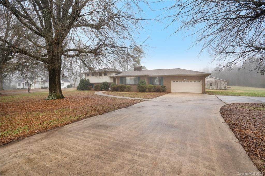 32597 Valley Drive - Photo 1