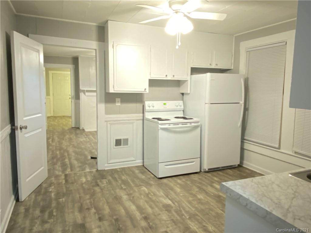 900 Cantwell Street - Photo 1