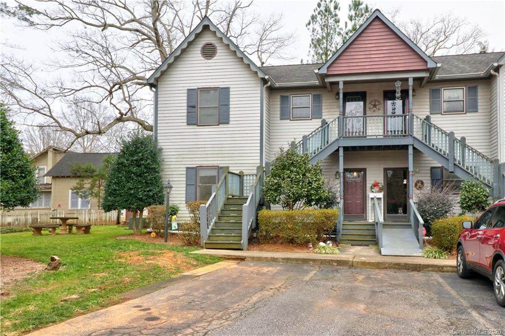 211 Ramsey Court - Photo 1