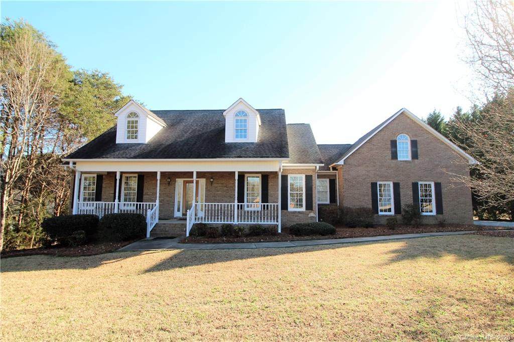 131 Jamestowne Circle - Photo 1