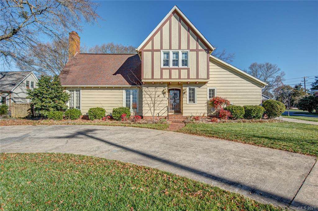 1351 Marion Street - Photo 1