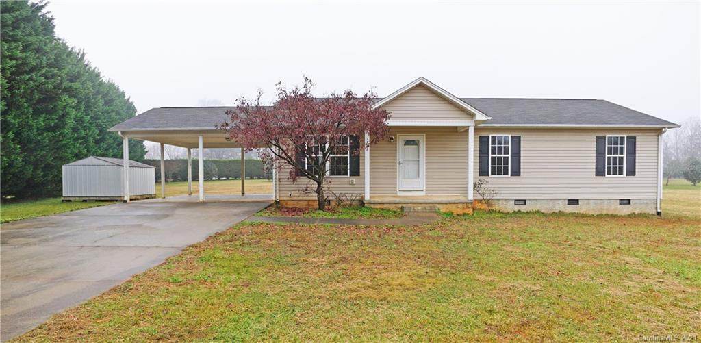 3755 Bridle Path Drive - Photo 1