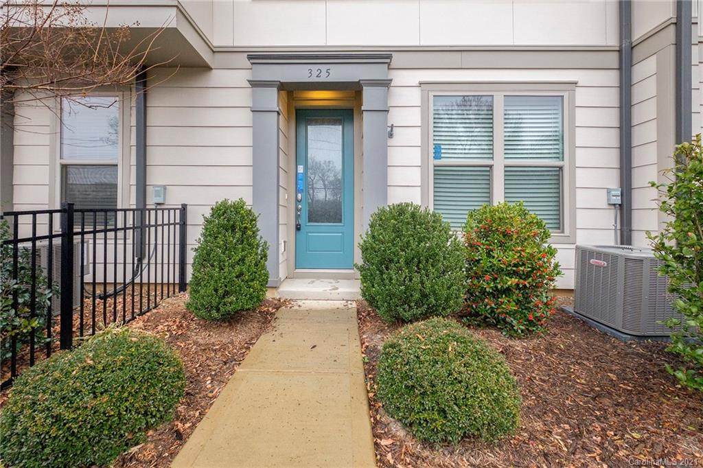 325 Ideal Way - Photo 1