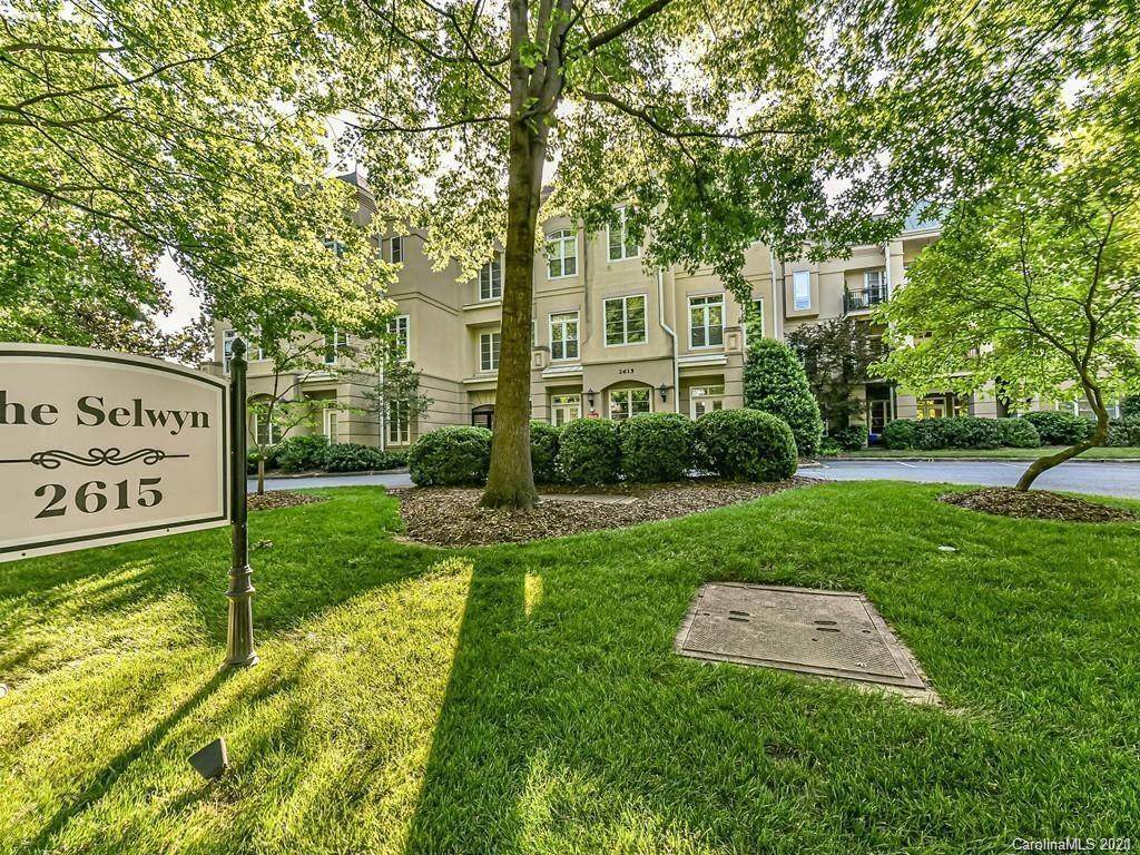 2615 Selwyn Avenue - Photo 1