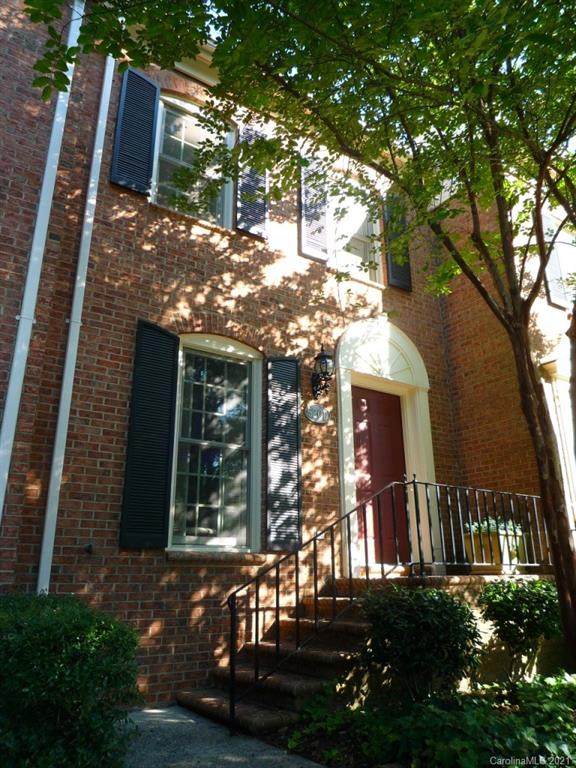 520 Poplar Street - Photo 1