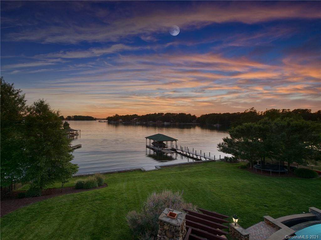 17226 Green Dolphin Lane - Photo 1