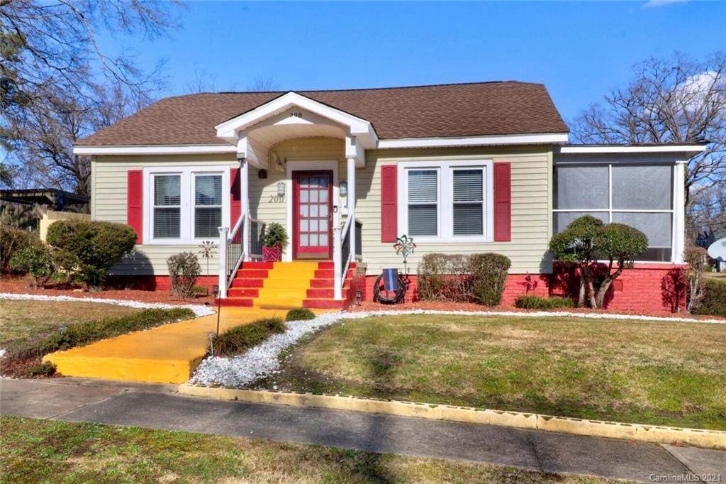 200 Iredell Avenue - Photo 1