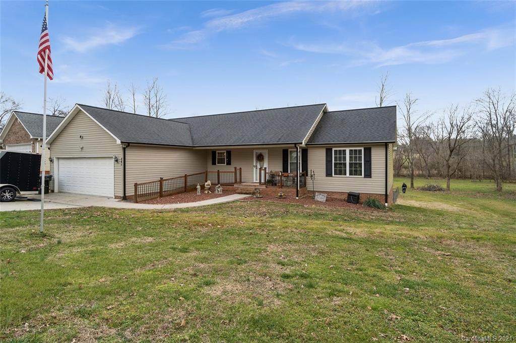 846 Westside Drive - Photo 1