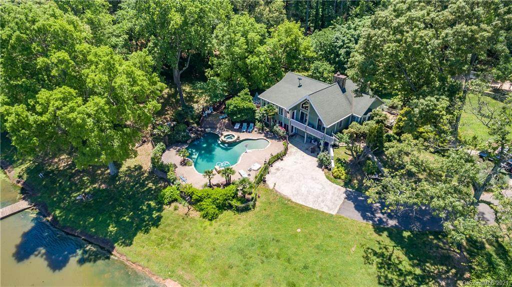 14316 Beatties Ford Road - Photo 1