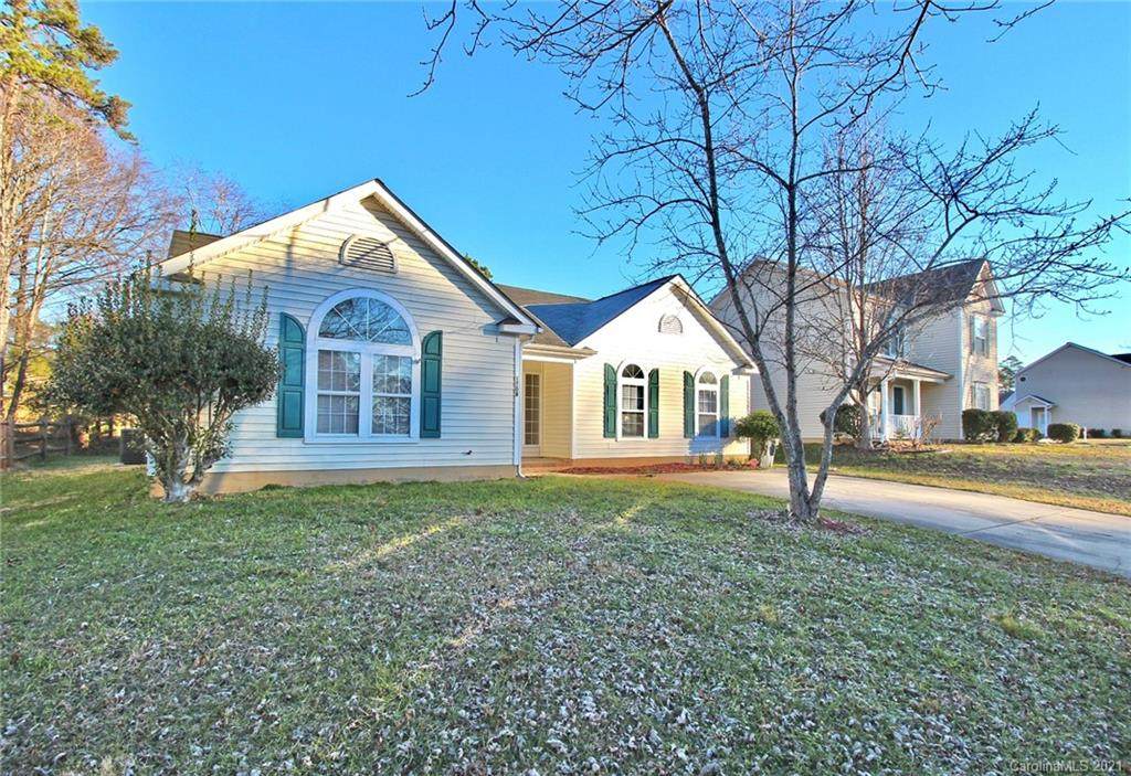 1708 Silverberry Court - Photo 1