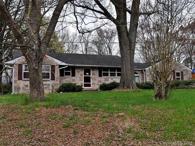 7812 Tuckaseegee Road - Photo 1