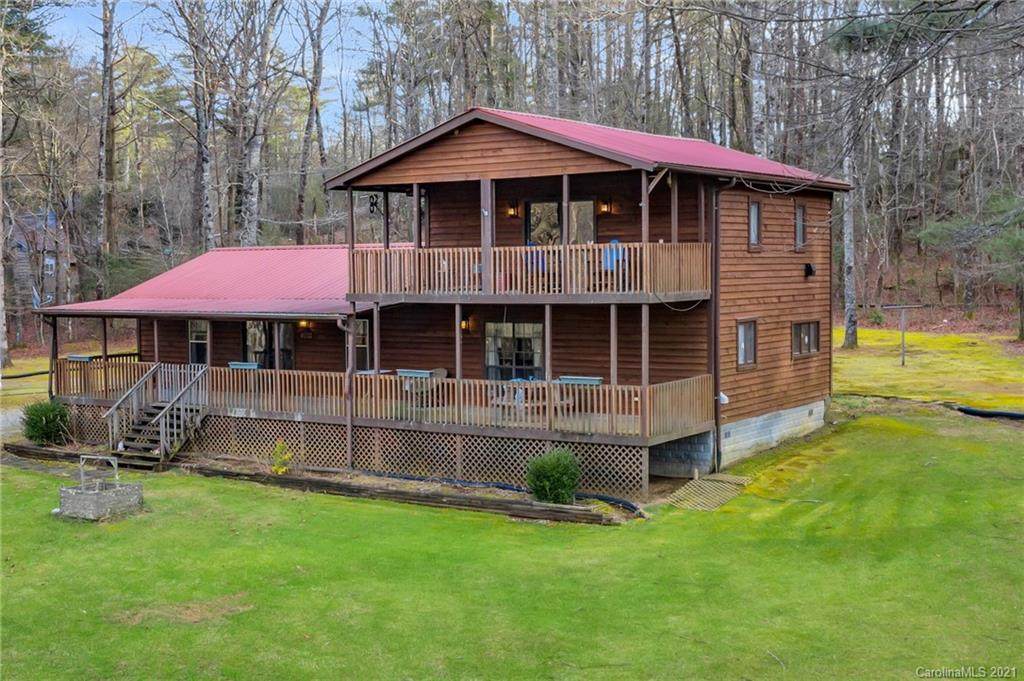 200 Laurel Drive - Photo 1