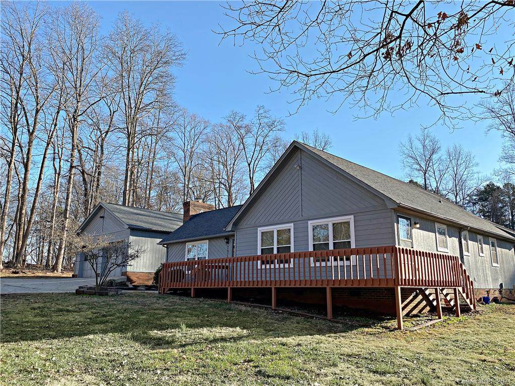 2827 Devonshire Road - Photo 1