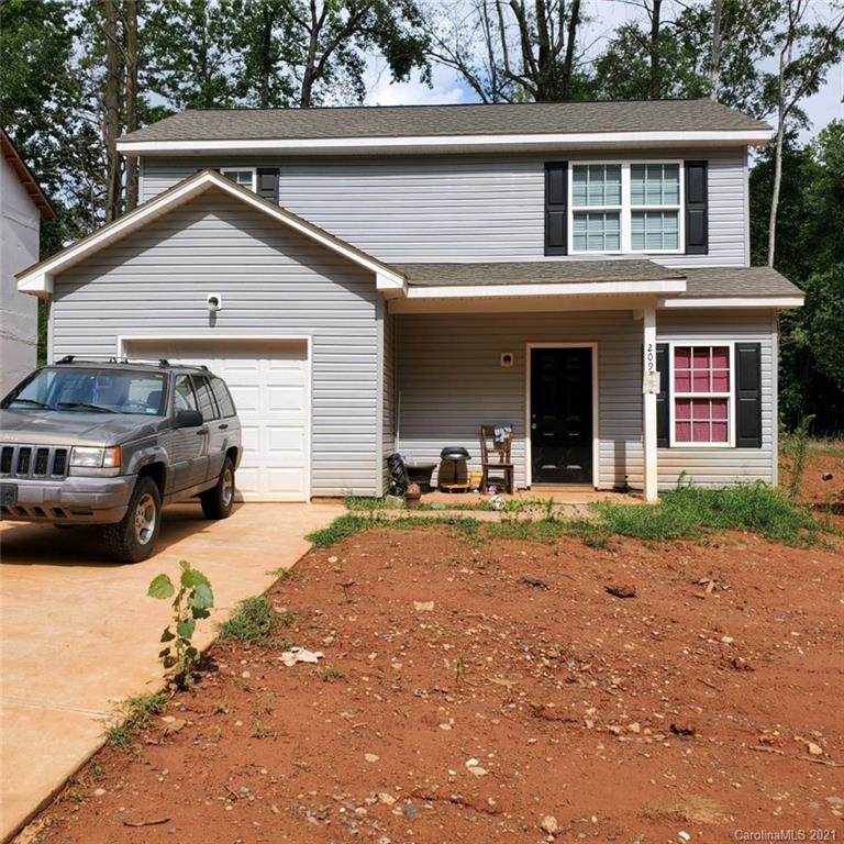 209 Centre Street - Photo 1
