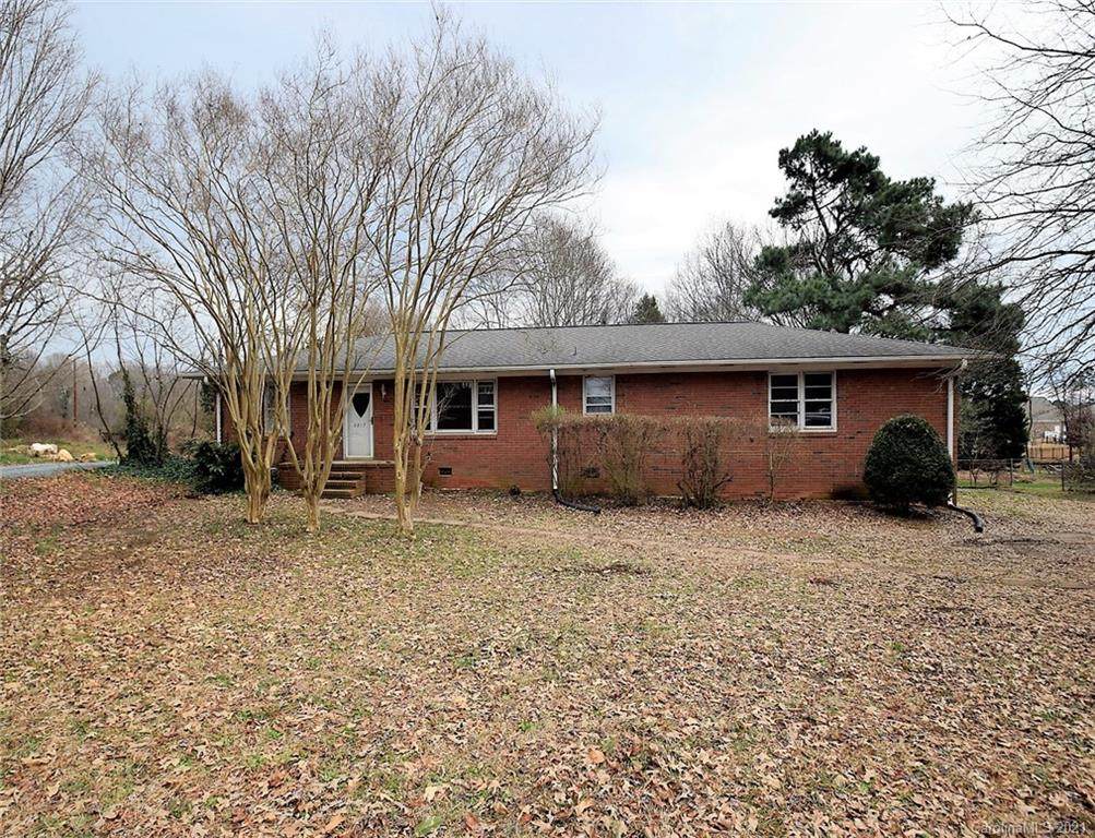 2217 Waxhaw Indian Trail Road - Photo 1