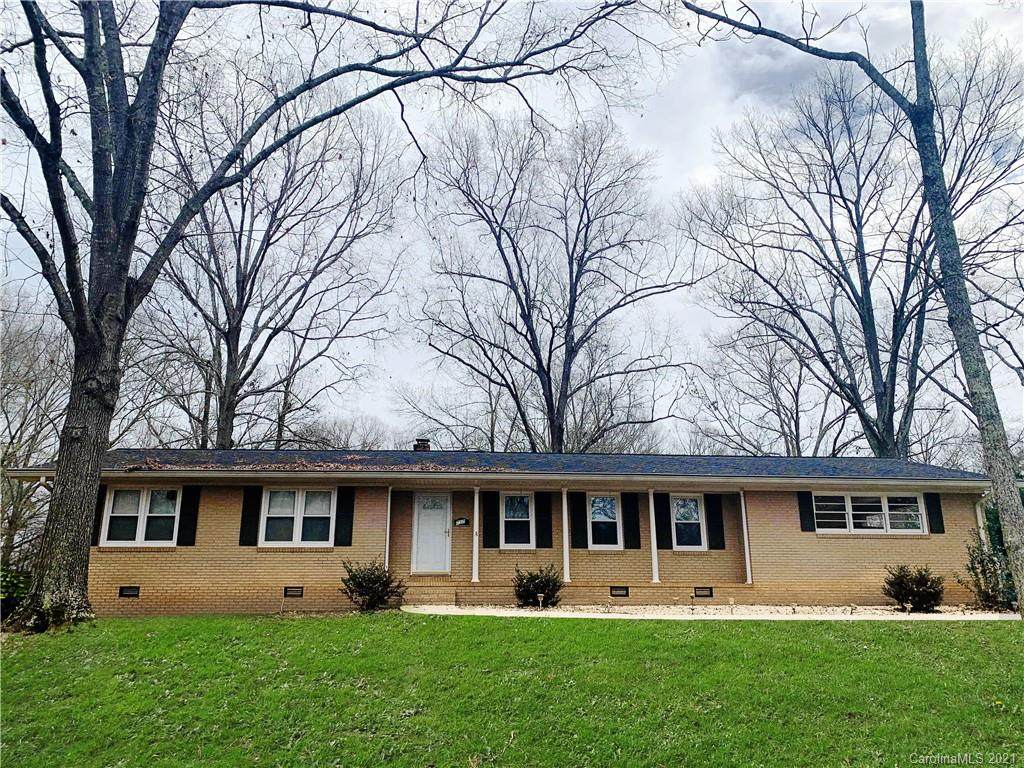 717 Plantation Road - Photo 1