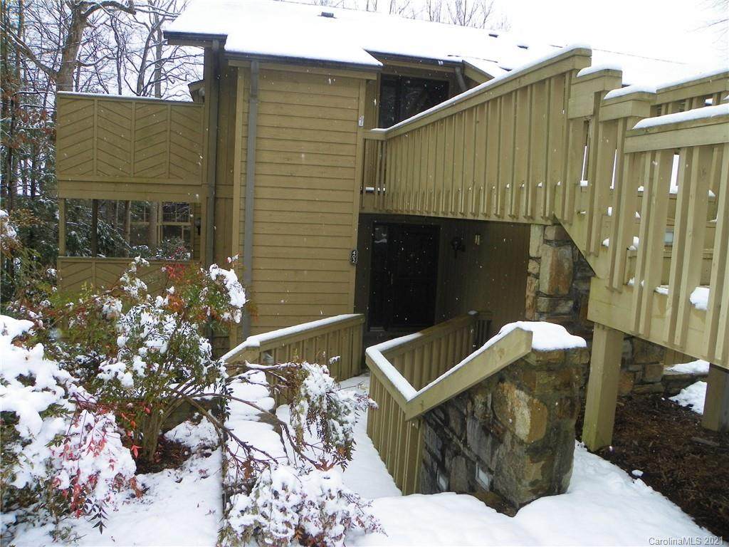 402 Live Oak Lane - Photo 1