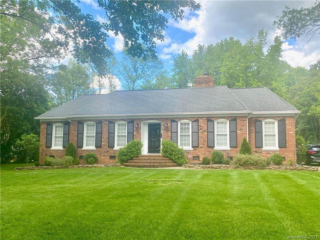 3919 Pemberton Drive - Photo 1