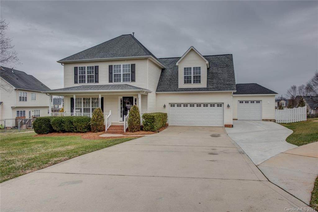 121 Guernsey Court - Photo 1