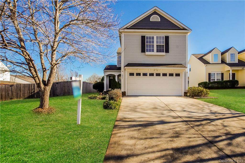 1001 Great Falls Drive - Photo 1