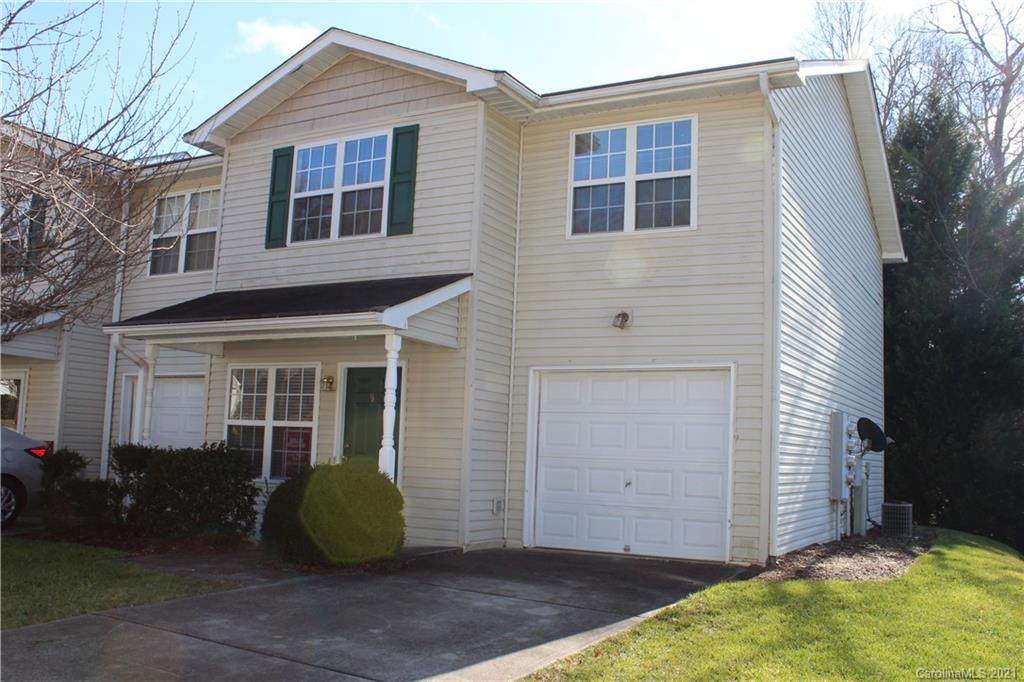 93 Wiltshire Circle - Photo 1