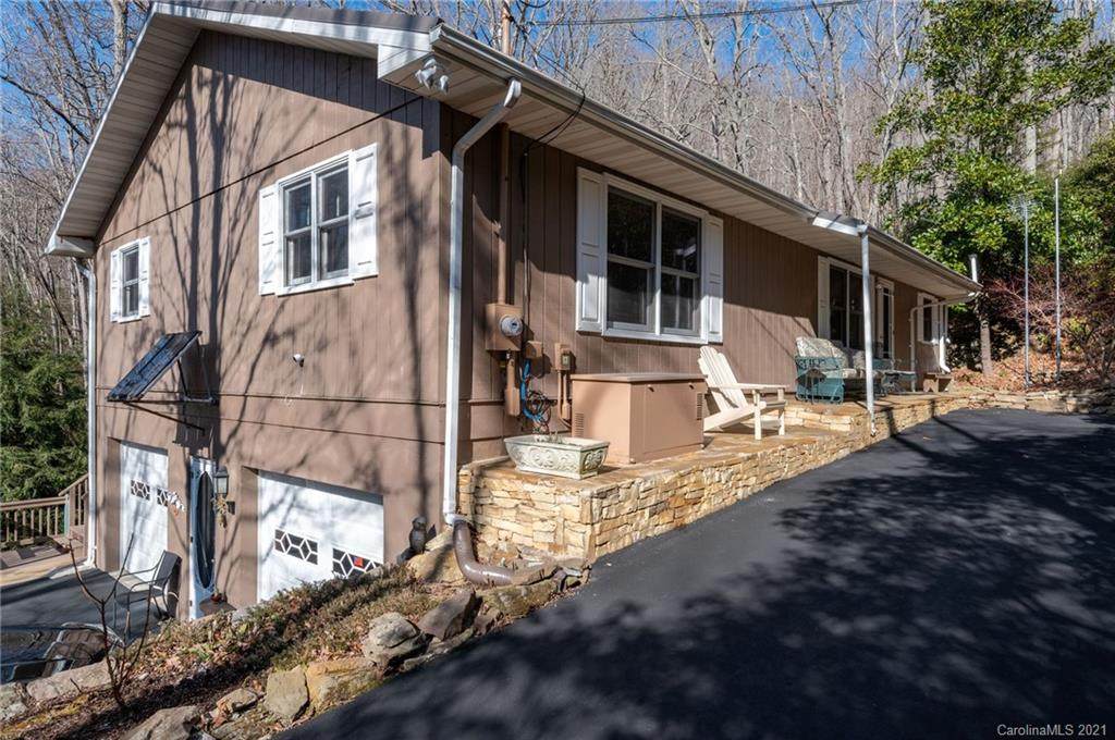 227 Poplar Drive - Photo 1
