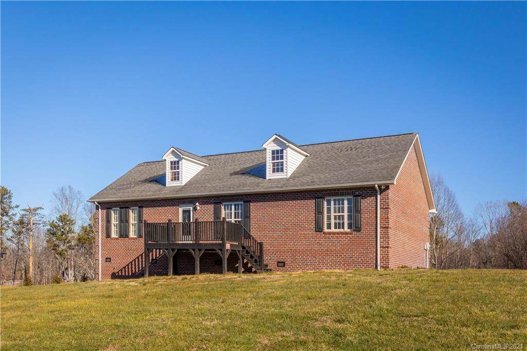 232 Excelsior Drive - Photo 1