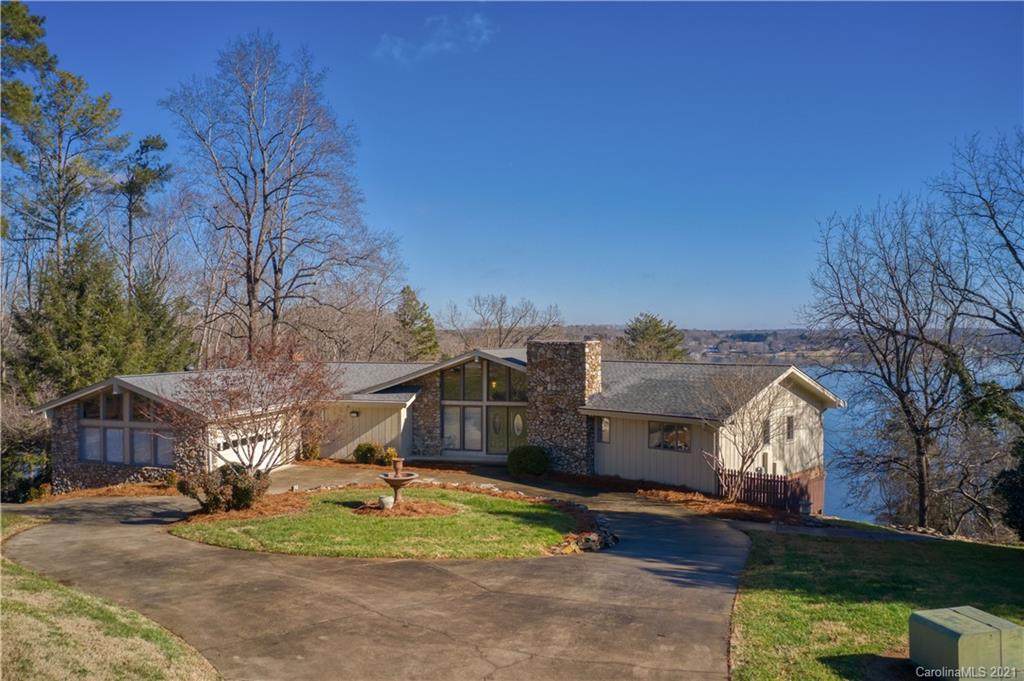 2020 Fairview Road - Photo 1