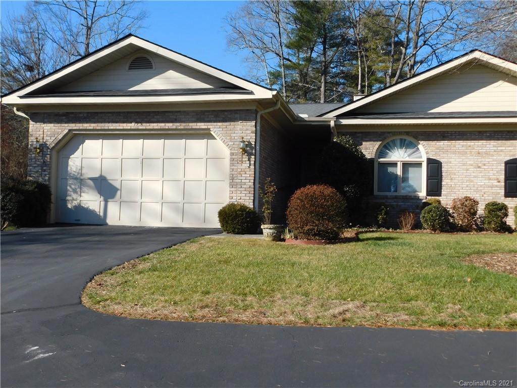 935 Kanuga Road - Photo 1