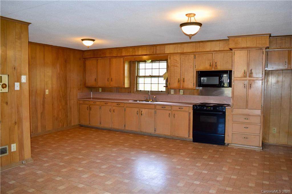 1829 Cathey Road - Photo 1
