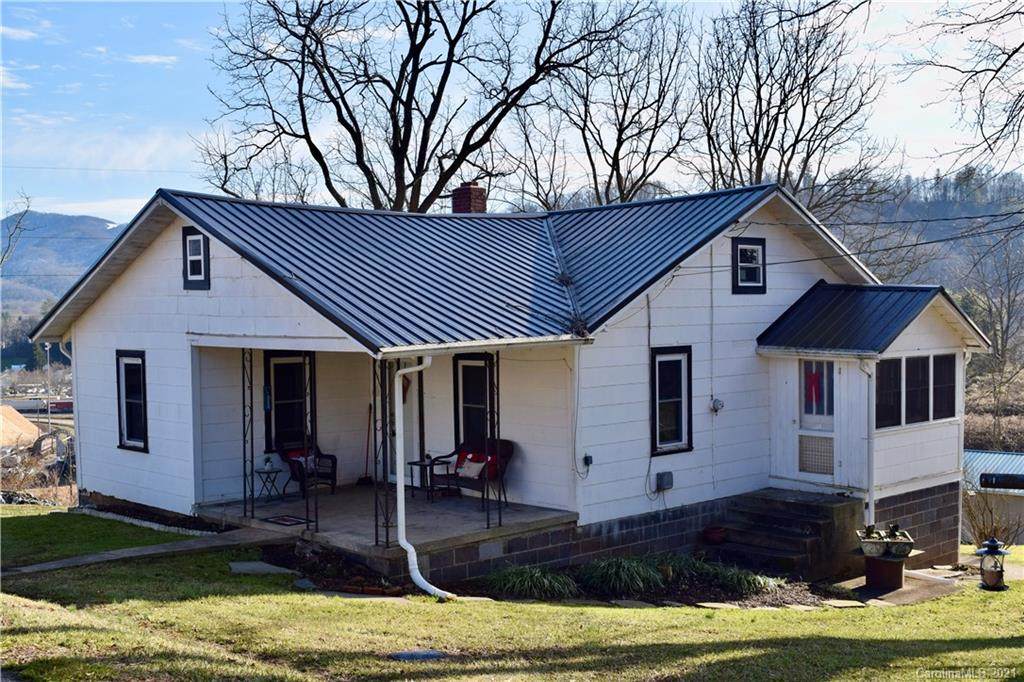 64 Wiggins Street - Photo 1
