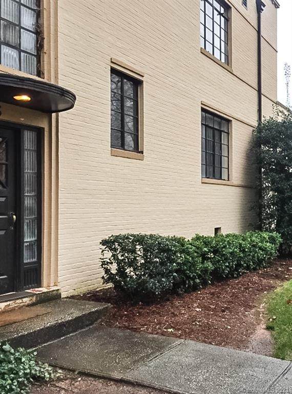 1121 Myrtle Avenue - Photo 1